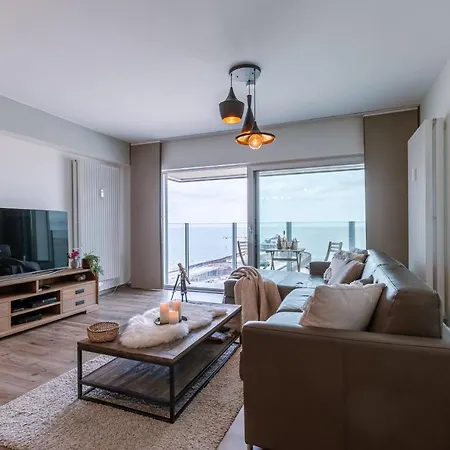 Spacious And Bright With Terrace View * Blankenberge