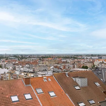 Spacious And Bright With Terrace View Apartment *